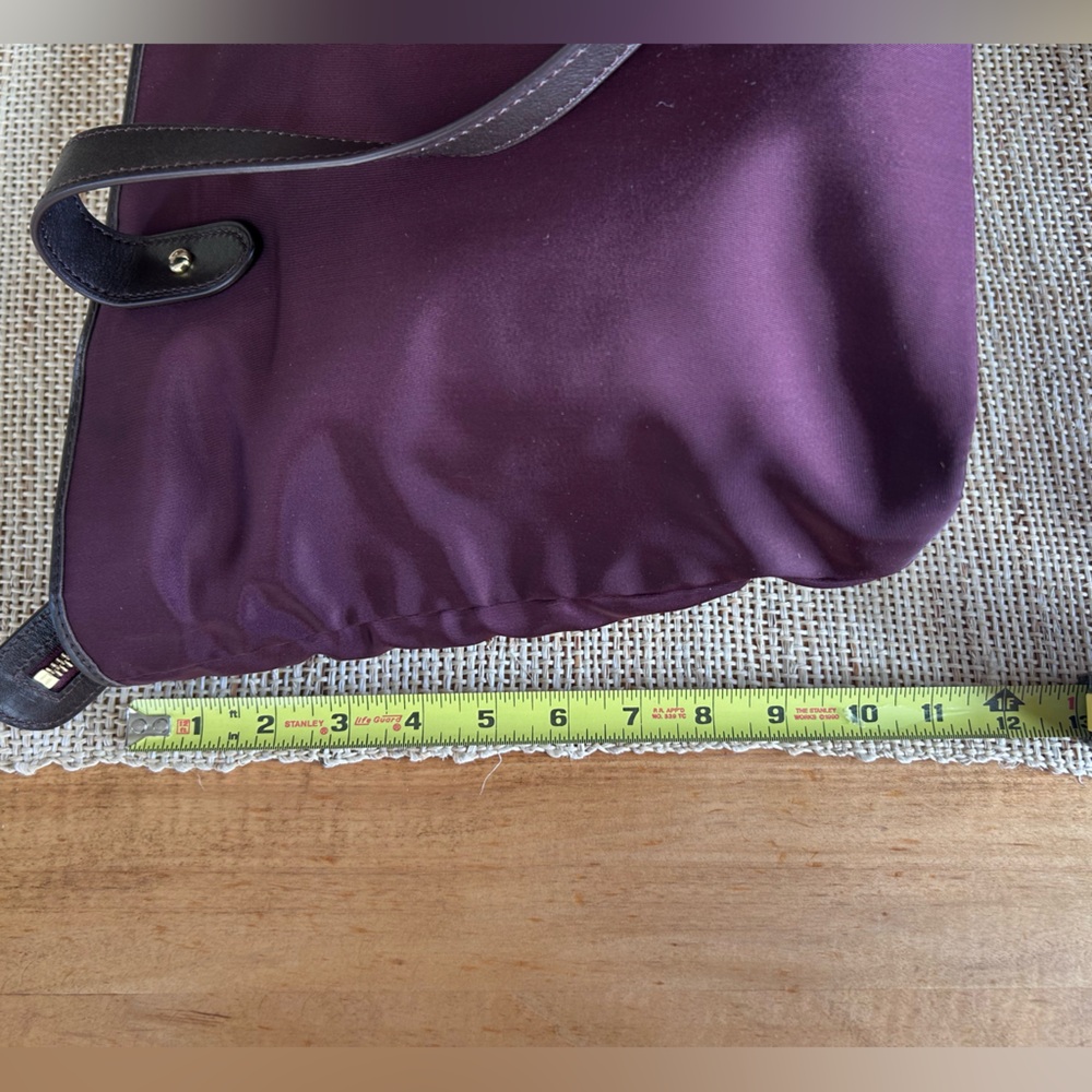 Ralph Lauren Bordeaux Red Nylon w/Tan Cotton Lining Zip Top Medium Shoulder Bag. - Picture 6 of 8